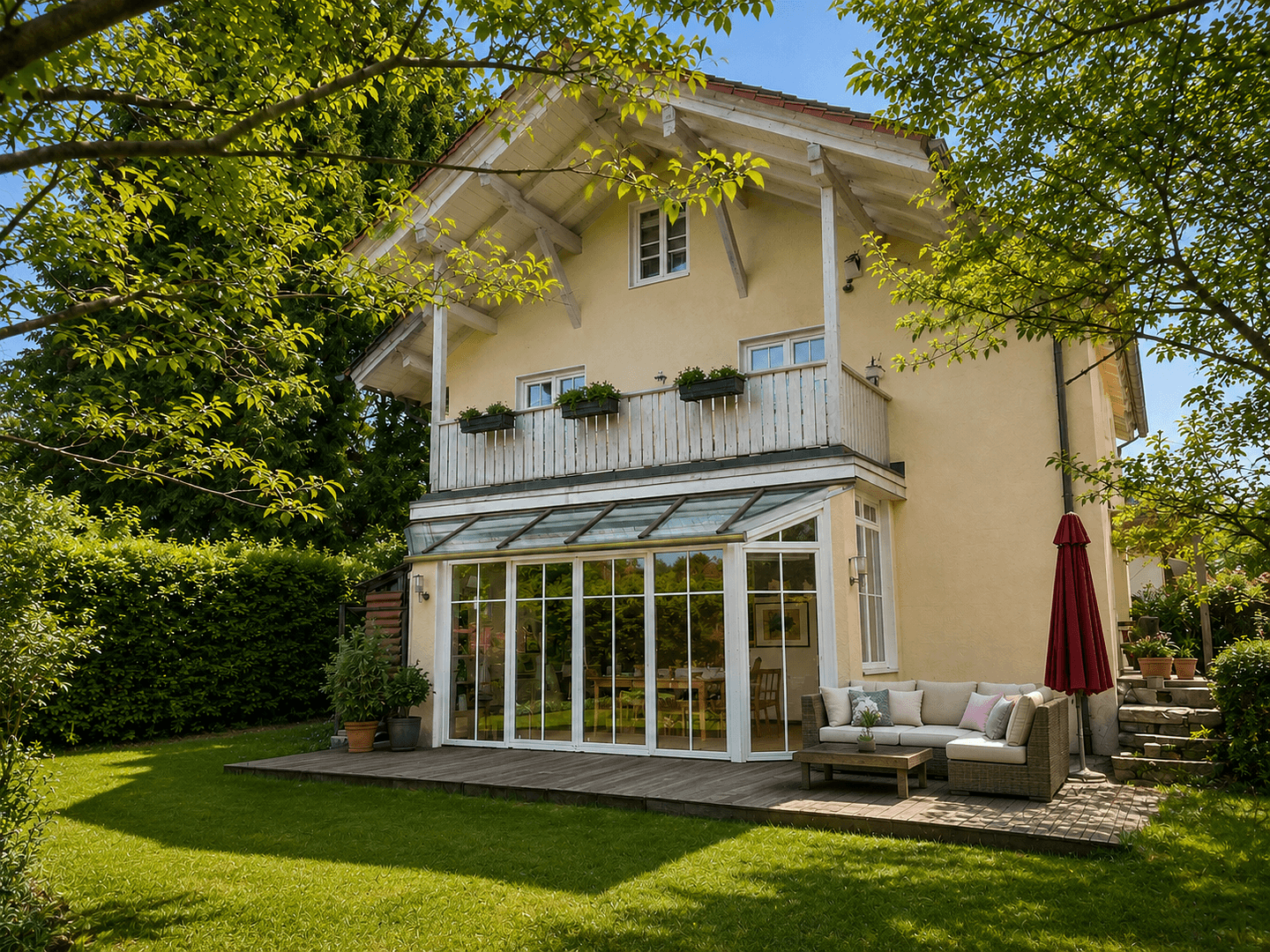 Prodej domu 196 m², pozemek 866 m², Bernau am Chiemsee, Bavorsko Prodej domu 196 m², pozemek 866 m², Bernau am Chiemsee, Bavorsko
