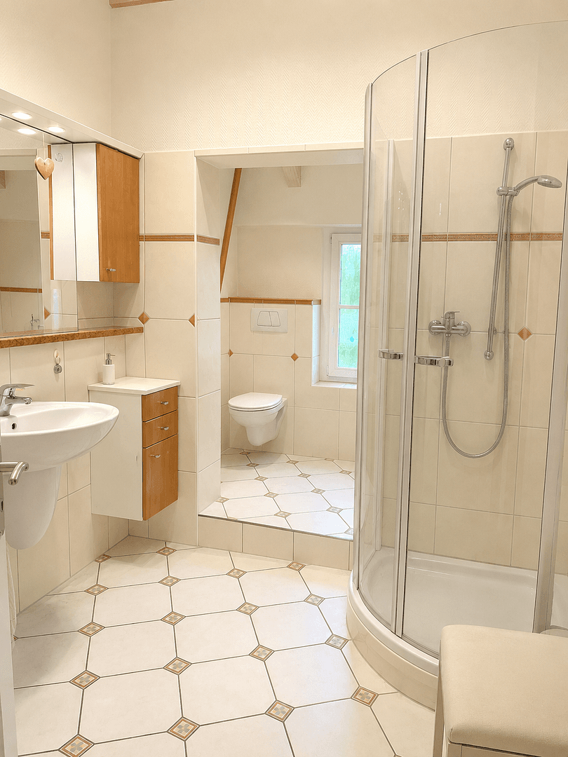Prodej domu 196 m², pozemek 866 m², Bernau am Chiemsee, Bavorsko Prodej domu 196 m², pozemek 866 m², Bernau am Chiemsee, Bavorsko