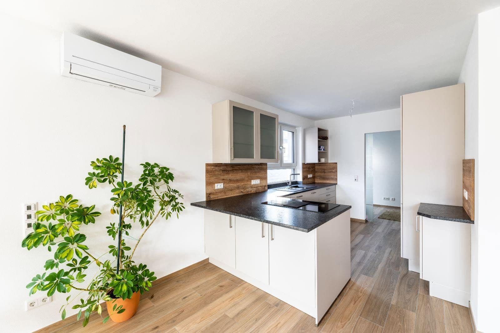 Pronájem domu 155 m², pozemek 300 m², Neuberg, Hessen Pronájem domu 155 m², pozemek 300 m², Neuberg, Hessen