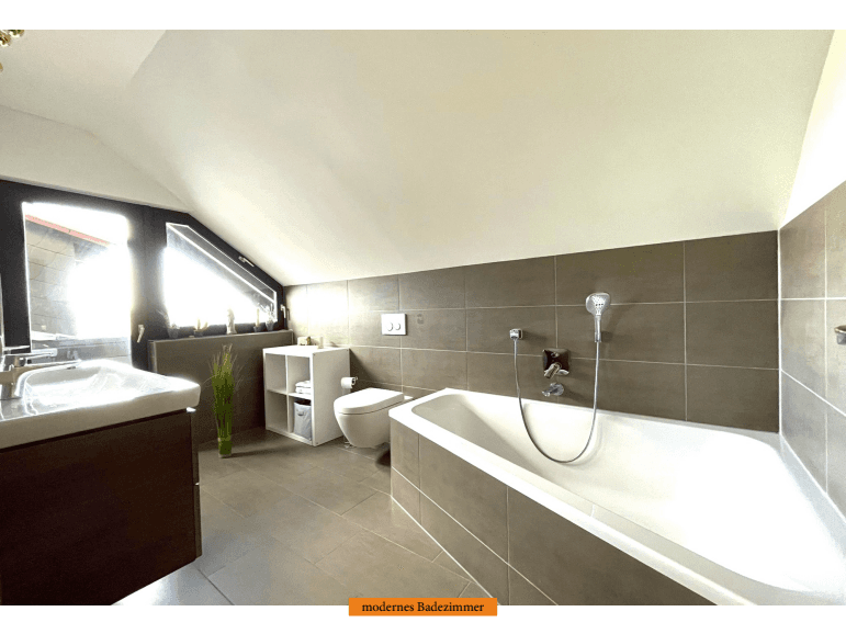 Prodej domu 266 m², pozemek 1.300 m², Schlehenweg 37, Heidenrod, Hessen Prodej domu 266 m², pozemek 1.300 m², Schlehenweg 37, Heidenrod, Hessen