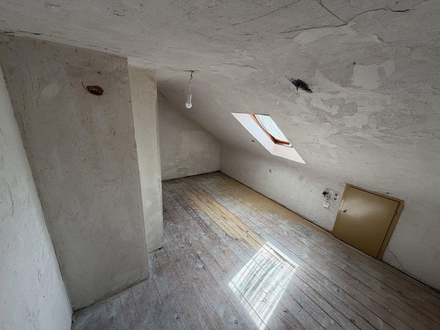 Prodej domu 153 m², pozemek 350 m², Birkhahnstraße 21, Waiblingen, Bádensko-Württembersko Prodej domu 153 m², pozemek 350 m², Birkhahnstraße 21, Waiblingen, Bádensko-Württembersko