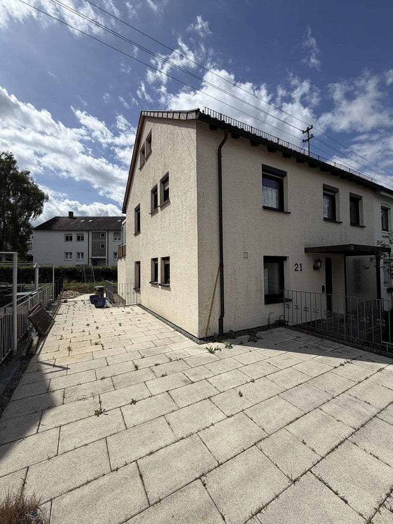 Prodej domu 153 m², pozemek 350 m², Birkhahnstraße 21, Waiblingen, Bádensko-Württembersko Prodej domu 153 m², pozemek 350 m², Birkhahnstraße 21, Waiblingen, Bádensko-Württembersko