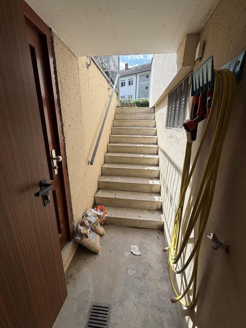 Prodej domu 153 m², pozemek 350 m², Birkhahnstraße 21, Waiblingen, Bádensko-Württembersko Prodej domu 153 m², pozemek 350 m², Birkhahnstraße 21, Waiblingen, Bádensko-Württembersko