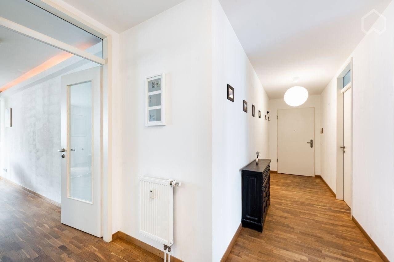 Pronájem bytu 3+1 70 m², Hamburg, Hamburg Pronájem bytu 3+1 70 m², Hamburg, Hamburg