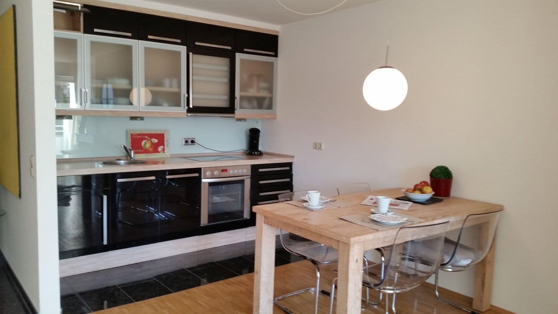 Pronájem bytu 2+1 60 m², Dürenerstr. 132, Köln, Severní Porýní-Vestfálsko Pronájem bytu 2+1 60 m², Dürenerstr. 132, Köln, Severní Porýní-Vestfálsko