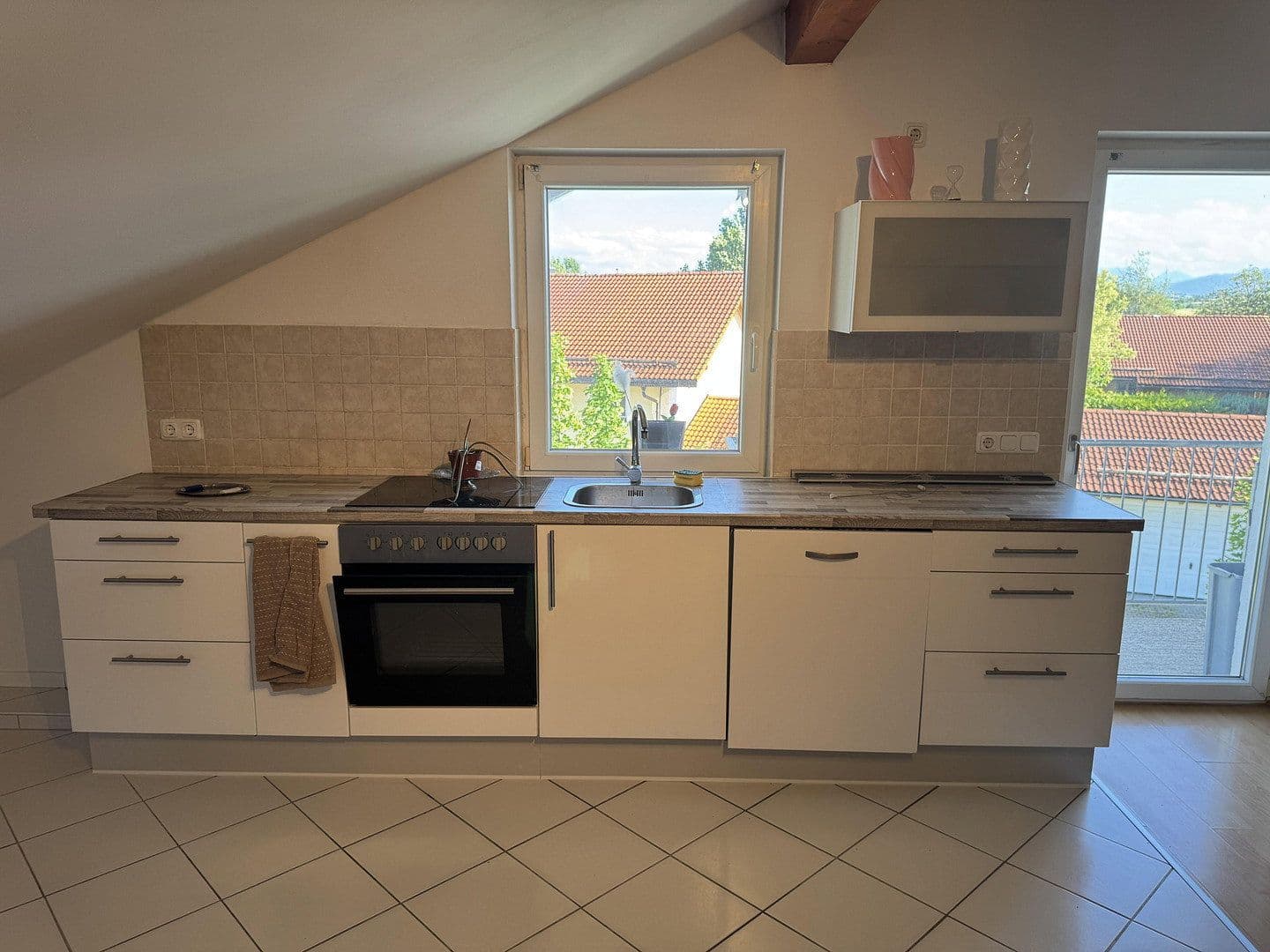 Pronájem bytu 3+1 65 m², Am Marschallfeld 4 a, Valley, Bavorsko Pronájem bytu 3+1 65 m², Am Marschallfeld 4 a, Valley, Bavorsko