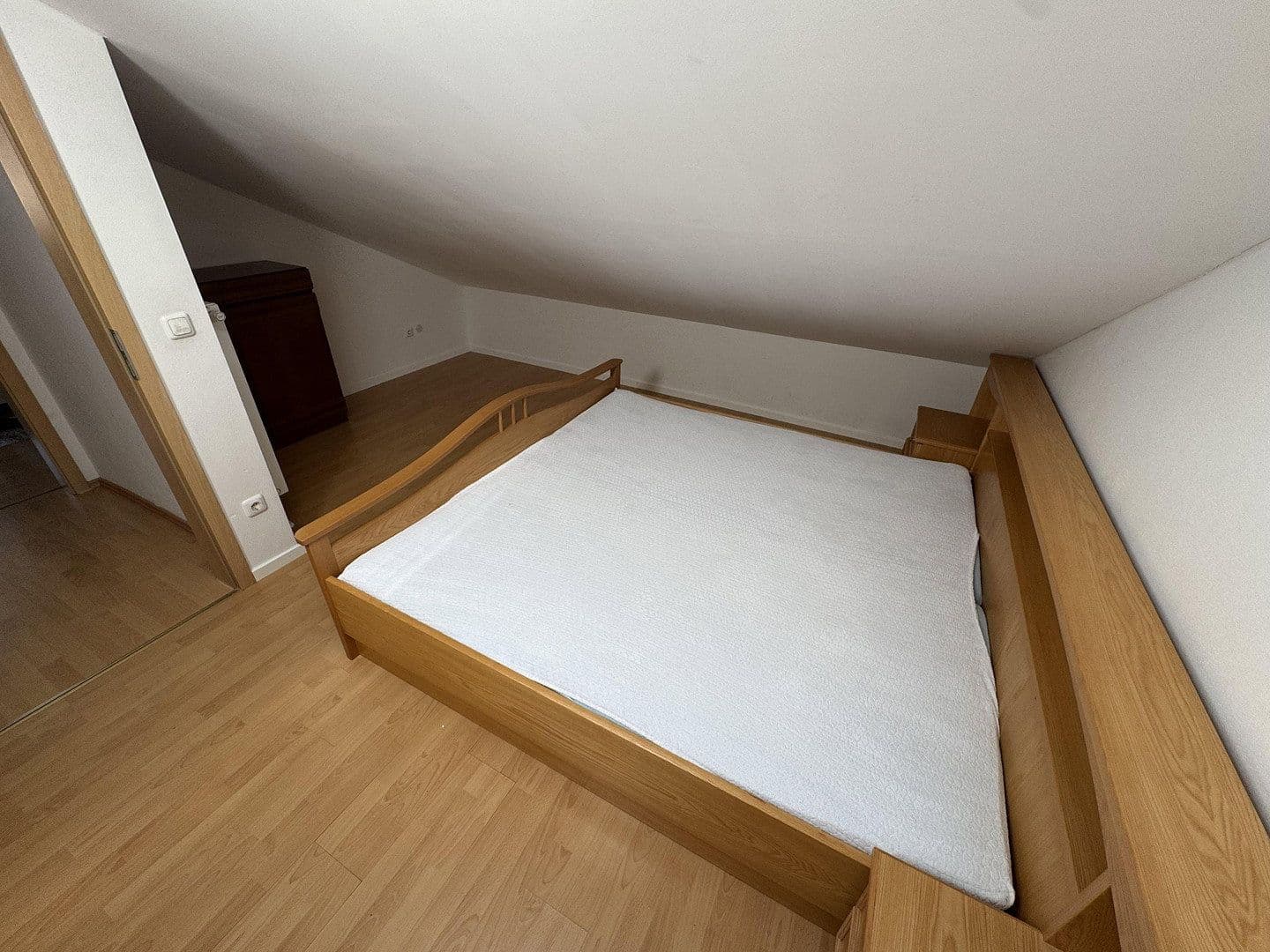 Pronájem bytu 3+1 65 m², Am Marschallfeld 4 a, Valley, Bavorsko Pronájem bytu 3+1 65 m², Am Marschallfeld 4 a, Valley, Bavorsko