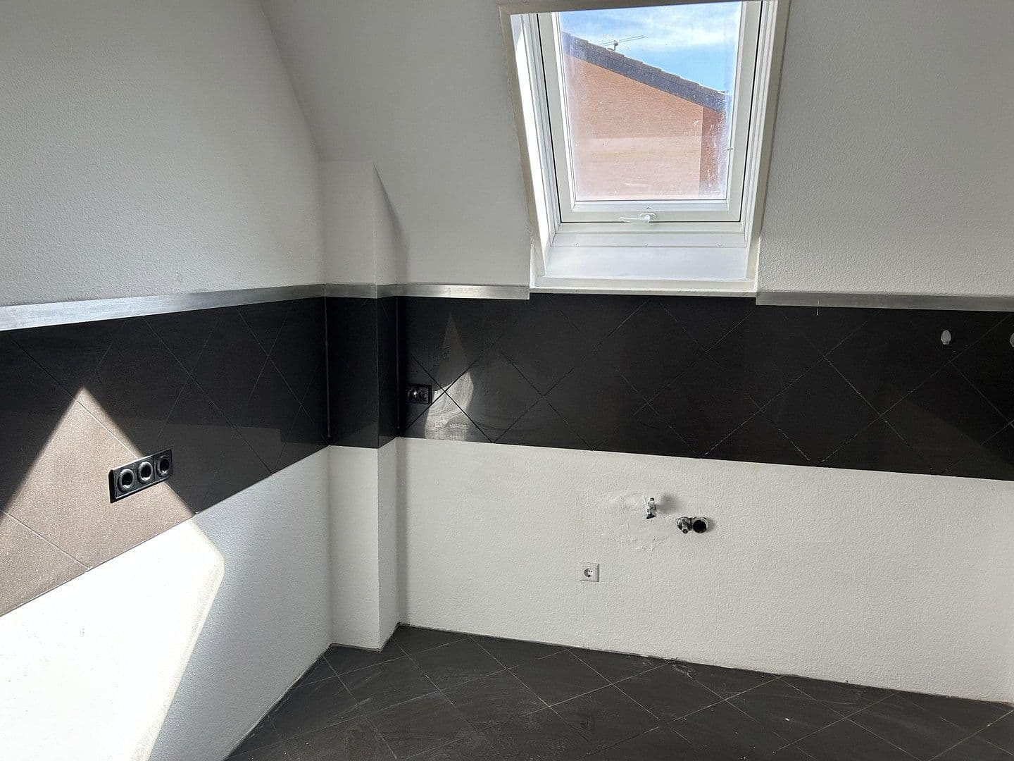 Pronájem bytu 3+1 102 m², Dietzenbach, Hessen Pronájem bytu 3+1 102 m², Dietzenbach, Hessen