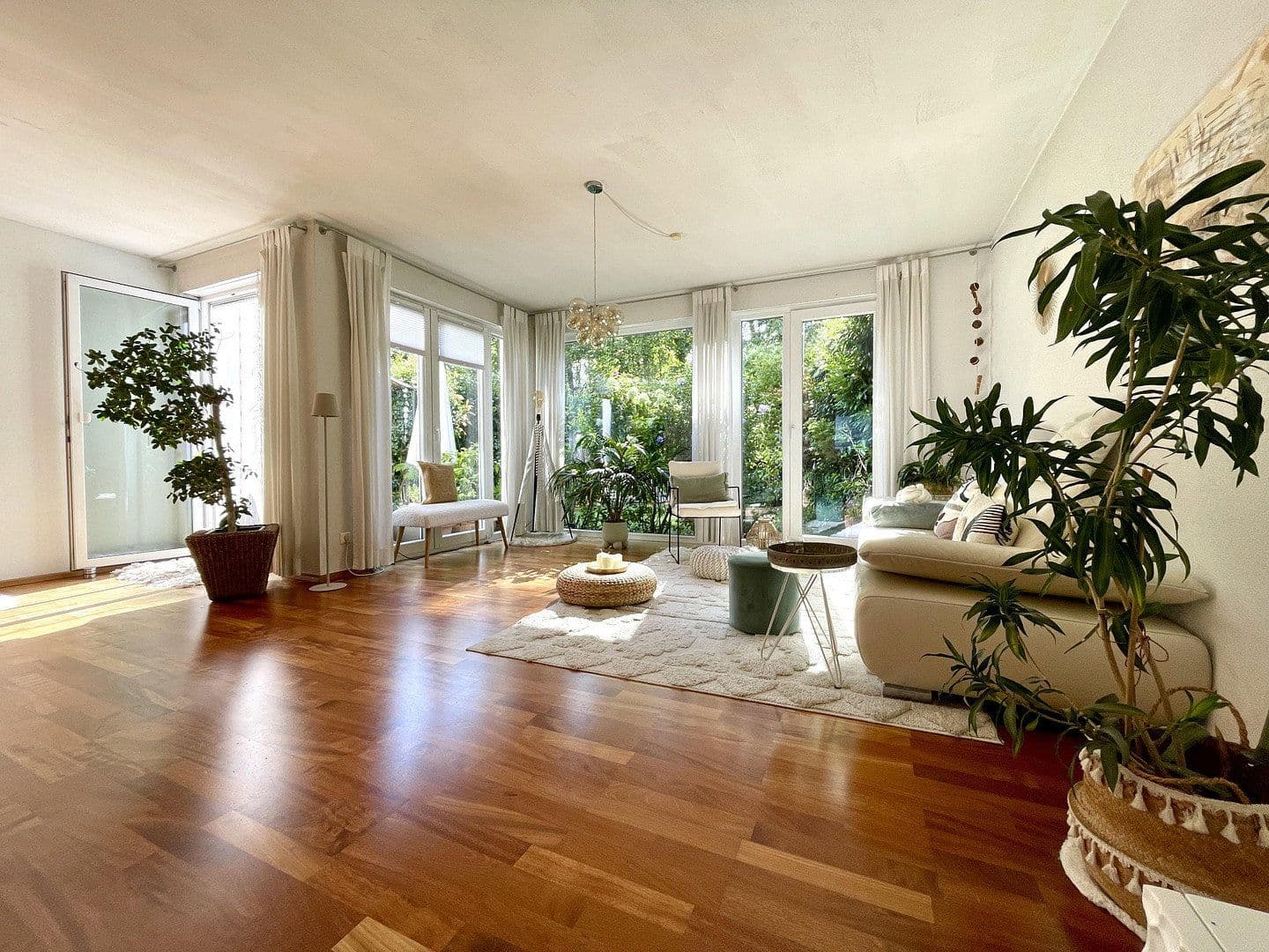 Prodej domu 200 m², pozemek 236 m², Darmstadt, Hessen Prodej domu 200 m², pozemek 236 m², Darmstadt, Hessen