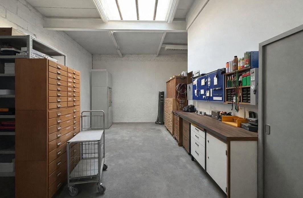 Pronájem nebytového prostoru 350 m², Marsiliusstraße 93, Köln, Severní Porýní-Vestfálsko Pronájem nebytového prostoru 350 m², Marsiliusstraße 93, Köln, Severní Porýní-Vestfálsko