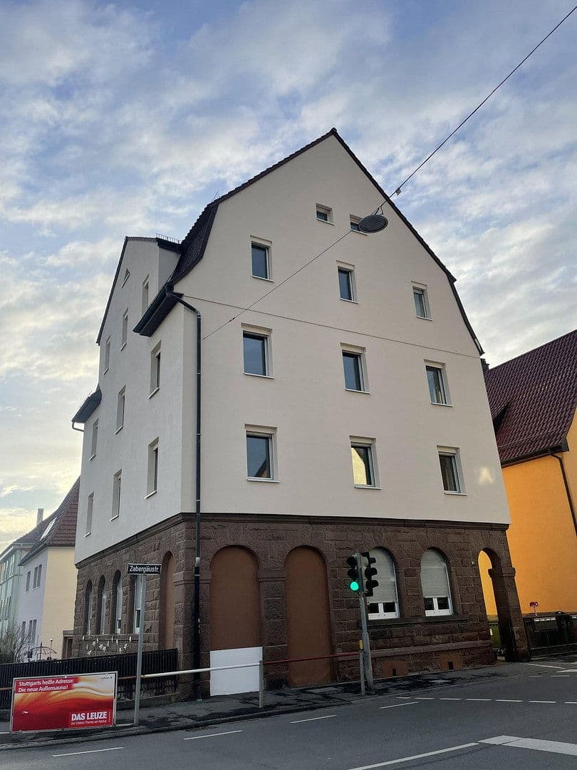 Pronájem bytu 3+1 65 m², Zabergäustr.97, Stuttgart, Bádensko-Württembersko Pronájem bytu 3+1 65 m², Zabergäustr.97, Stuttgart, Bádensko-Württembersko