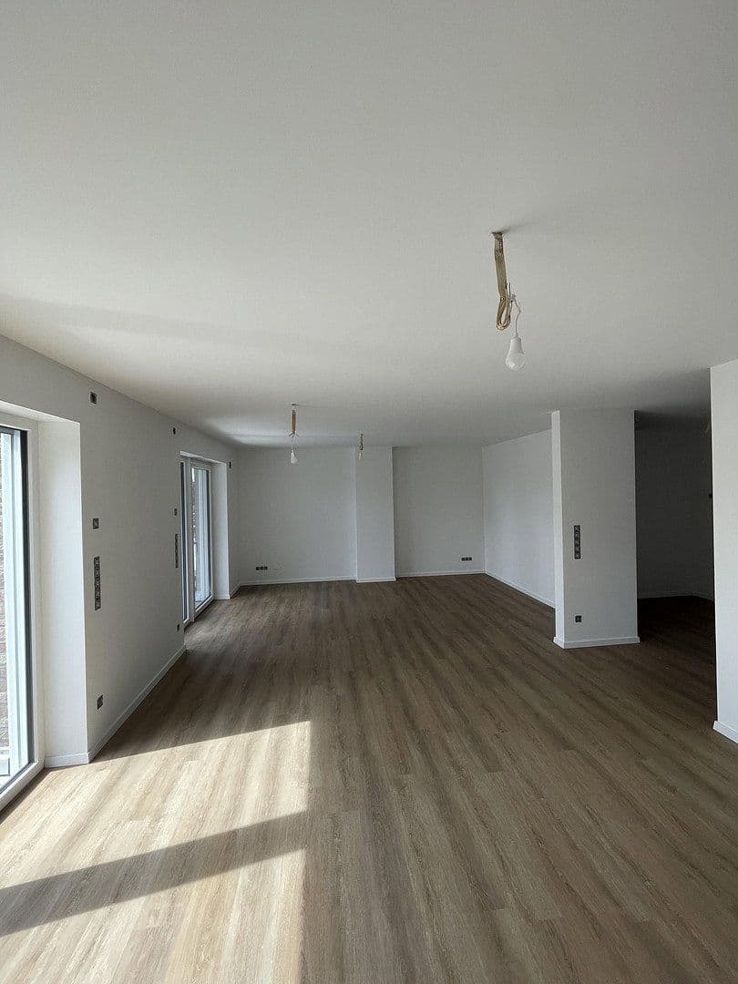 Pronájem bytu 3+1 88 m², Kempen, Severní Porýní-Vestfálsko Pronájem bytu 3+1 88 m², Kempen, Severní Porýní-Vestfálsko