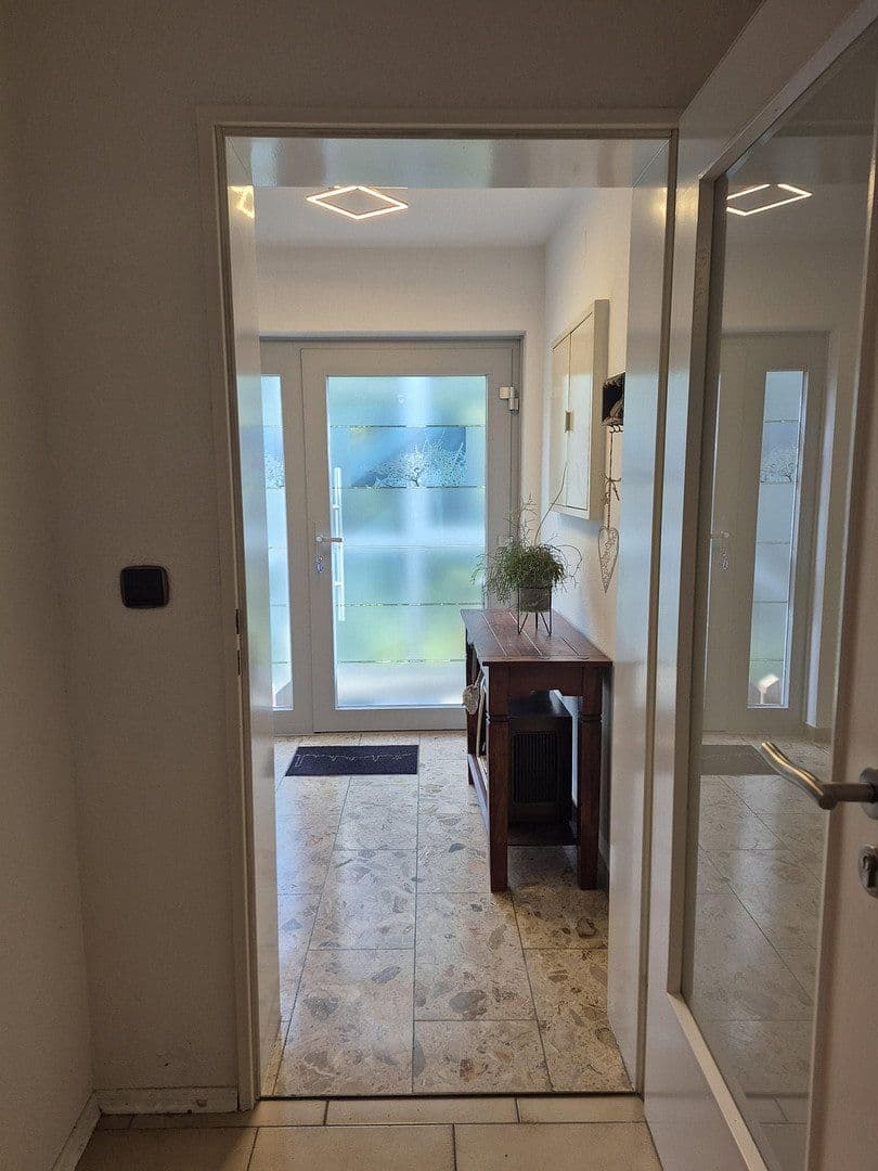 Prodej domu 283 m², pozemek 1.005 m², Unterdorf 24, Rottweil, Bádensko-Württembersko Prodej domu 283 m², pozemek 1.005 m², Unterdorf 24, Rottweil, Bádensko-Württembersko