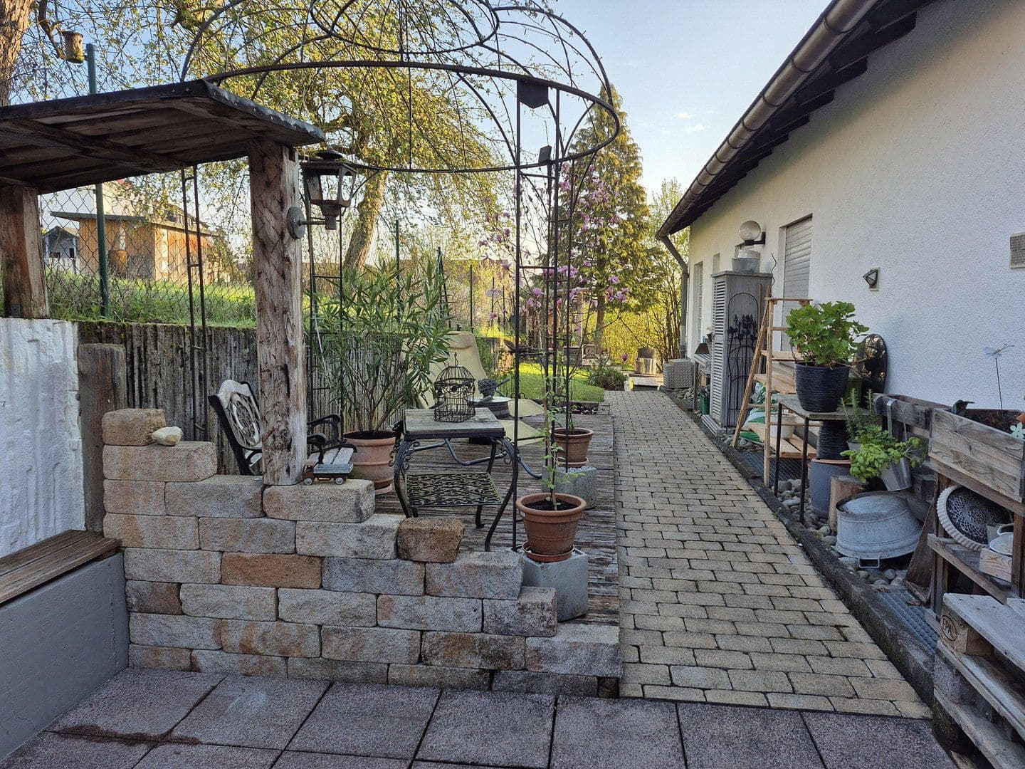 Prodej domu 283 m², pozemek 1.005 m², Unterdorf 24, Rottweil, Bádensko-Württembersko Prodej domu 283 m², pozemek 1.005 m², Unterdorf 24, Rottweil, Bádensko-Württembersko