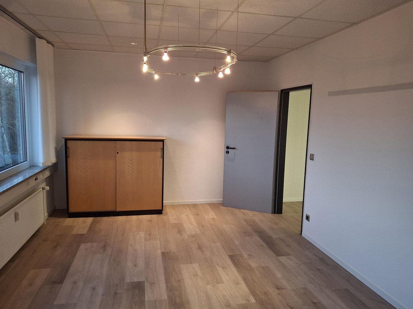 Pronájem kanceláře 65 m², Oststrasse 122 C, Norderstedt, Šlesvicko-Holštýnsko Pronájem kanceláře 65 m², Oststrasse 122 C, Norderstedt, Šlesvicko-Holštýnsko
