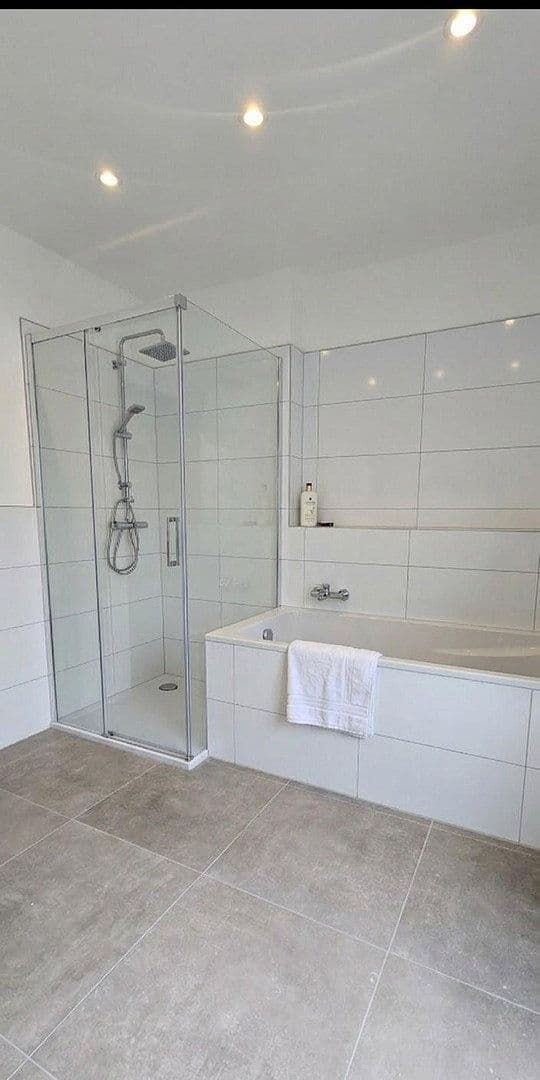 Pronájem domu 135 m², pozemek 325 m², Seestr. 13a, Hoppegarten, Braniborsko Pronájem domu 135 m², pozemek 325 m², Seestr. 13a, Hoppegarten, Braniborsko