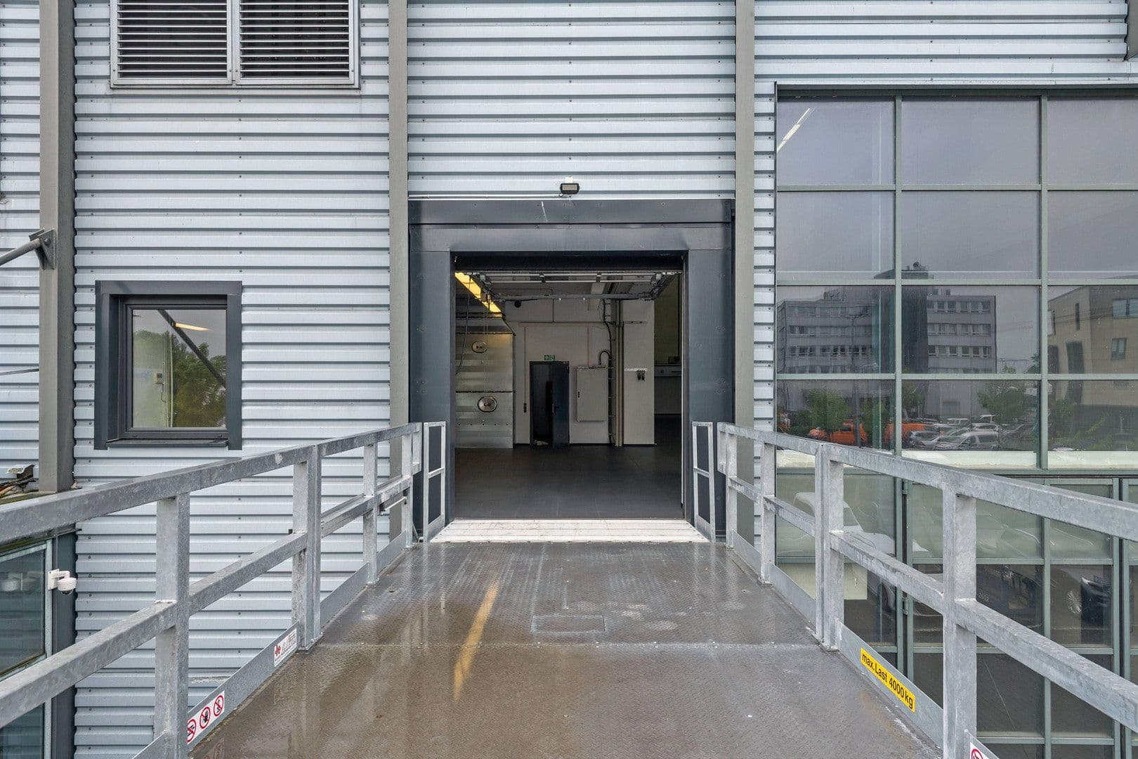 Pronájem nebytového prostoru 520 m², Moselstr. 14, Neuss, Severní Porýní-Vestfálsko Pronájem nebytového prostoru 520 m², Moselstr. 14, Neuss, Severní Porýní-Vestfálsko