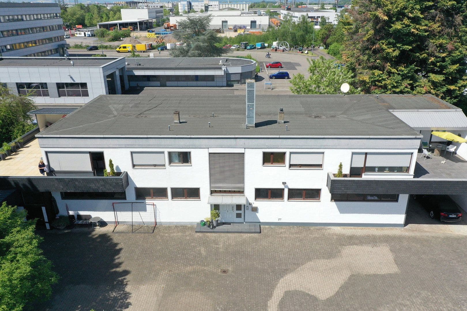 Pronájem nebytového prostoru 370 m², August-Borsig-Straße 5, Koblenz, Porýní-Falc Pronájem nebytového prostoru 370 m², August-Borsig-Straße 5, Koblenz, Porýní-Falc