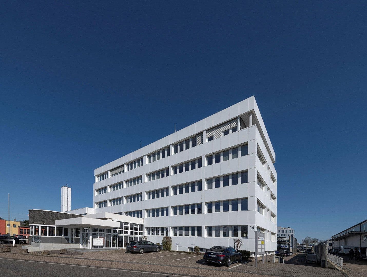 Pronájem kanceláře 600 m², Moselstr. 14, Neuss, Severní Porýní-Vestfálsko Pronájem kanceláře 600 m², Moselstr. 14, Neuss, Severní Porýní-Vestfálsko