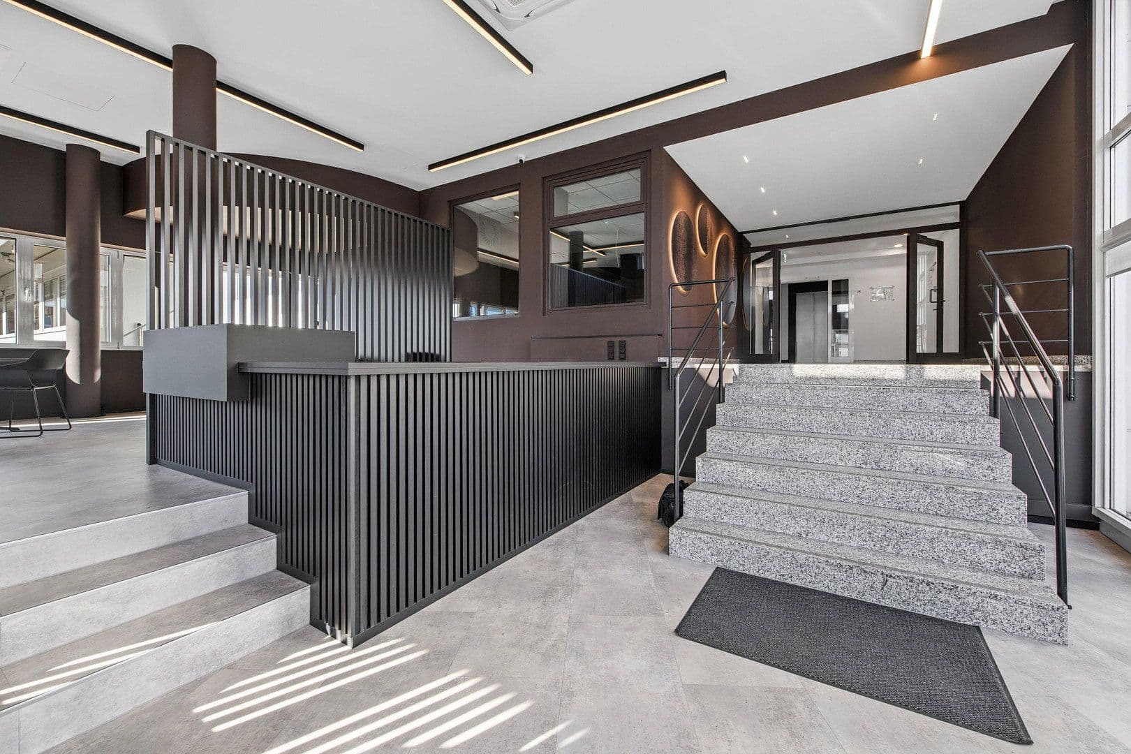 Pronájem kanceláře 600 m², Moselstr. 14, Neuss, Severní Porýní-Vestfálsko Pronájem kanceláře 600 m², Moselstr. 14, Neuss, Severní Porýní-Vestfálsko