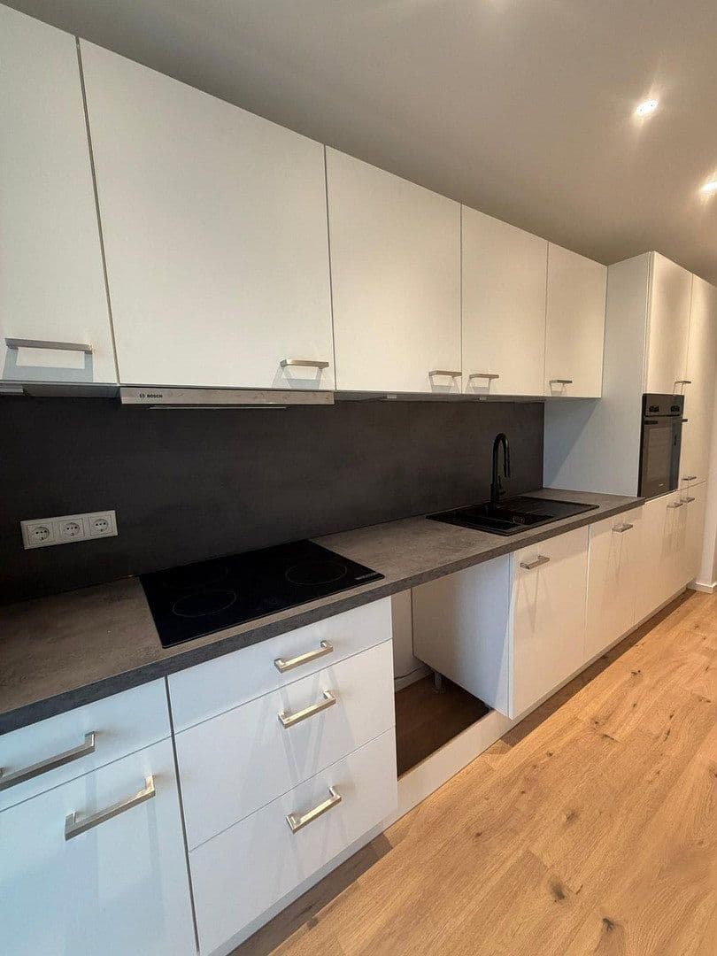 Pronájem bytu 68 m², Ampfingstraße 37, München, Bavorsko Pronájem bytu 68 m², Ampfingstraße 37, München, Bavorsko