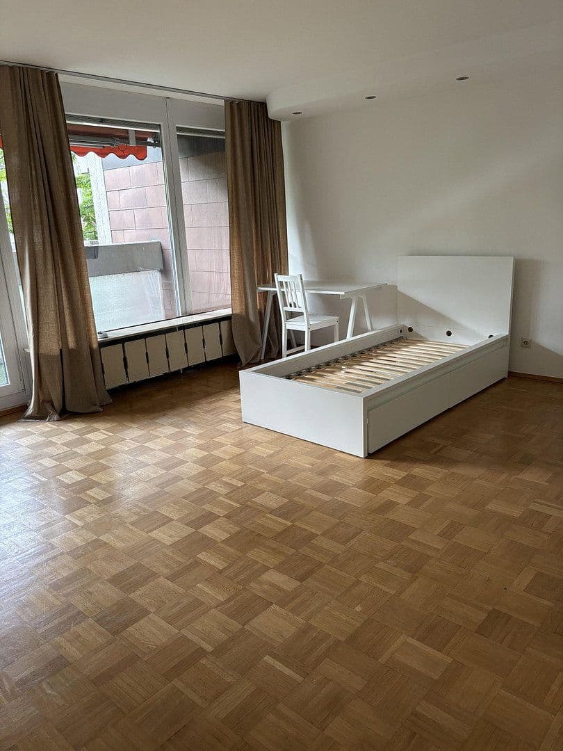 Pronájem bytu 5+1 120 m², Haid-und-Neu-Straße 16, Karlsruhe, Bádensko-Württembersko Pronájem bytu 5+1 120 m², Haid-und-Neu-Straße 16, Karlsruhe, Bádensko-Württembersko