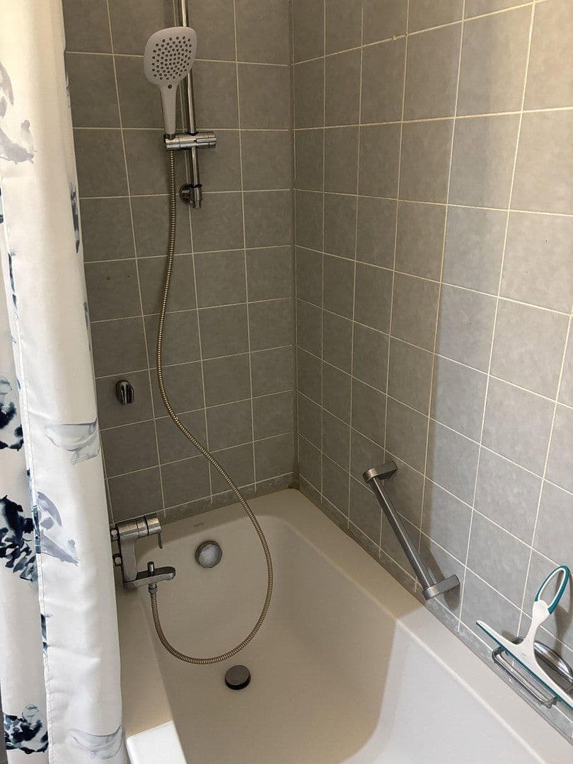 Pronájem bytu 5+1 120 m², Haid-und-Neu-Straße 16, Karlsruhe, Bádensko-Württembersko Pronájem bytu 5+1 120 m², Haid-und-Neu-Straße 16, Karlsruhe, Bádensko-Württembersko