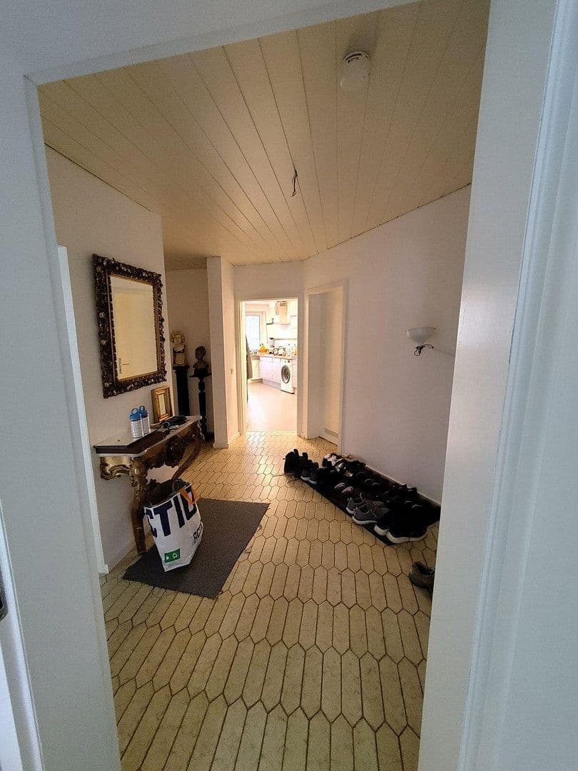 Pronájem bytu 4+kk 114 m², Lehrerstraße 35, Duisburg, Severní Porýní-Vestfálsko Pronájem bytu 4+kk 114 m², Lehrerstraße 35, Duisburg, Severní Porýní-Vestfálsko