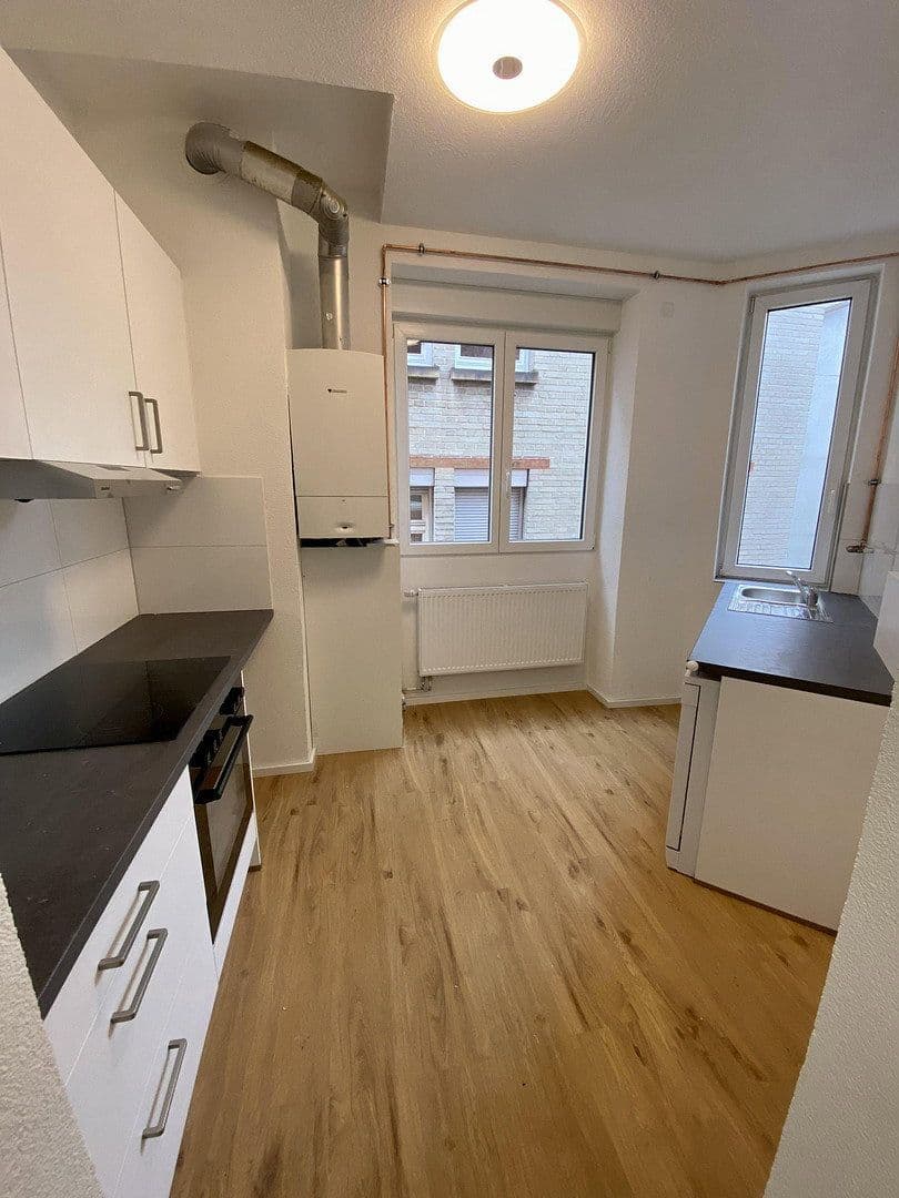 Pronájem bytu 2+1 52 m², Schreiberstraße 36, Stuttgart, Bádensko-Württembersko Pronájem bytu 2+1 52 m², Schreiberstraße 36, Stuttgart, Bádensko-Württembersko