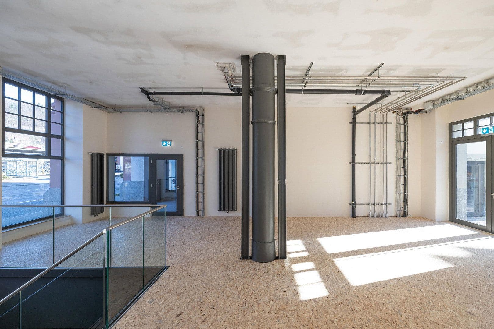 Pronájem kanceláře 265 m², Eisenbahnstr. 21, Waldshut-Tiengen, Bádensko-Württembersko Pronájem kanceláře 265 m², Eisenbahnstr. 21, Waldshut-Tiengen, Bádensko-Württembersko