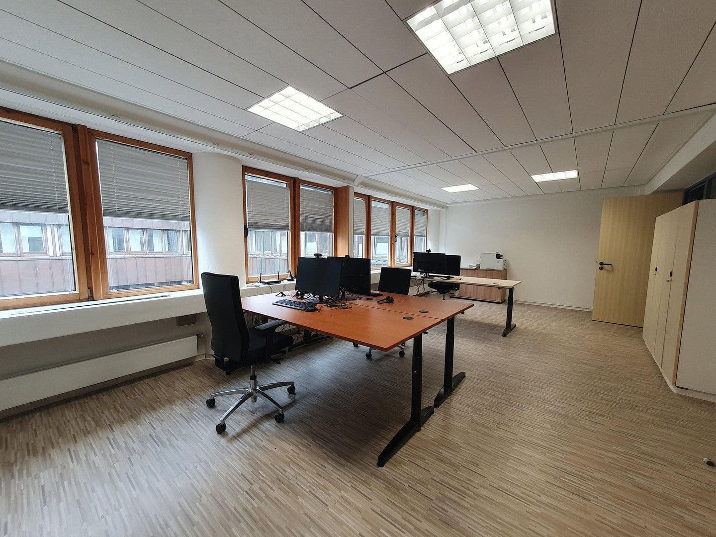 Pronájem kanceláře 54 m², Kiel, Šlesvicko-Holštýnsko Pronájem kanceláře 54 m², Kiel, Šlesvicko-Holštýnsko