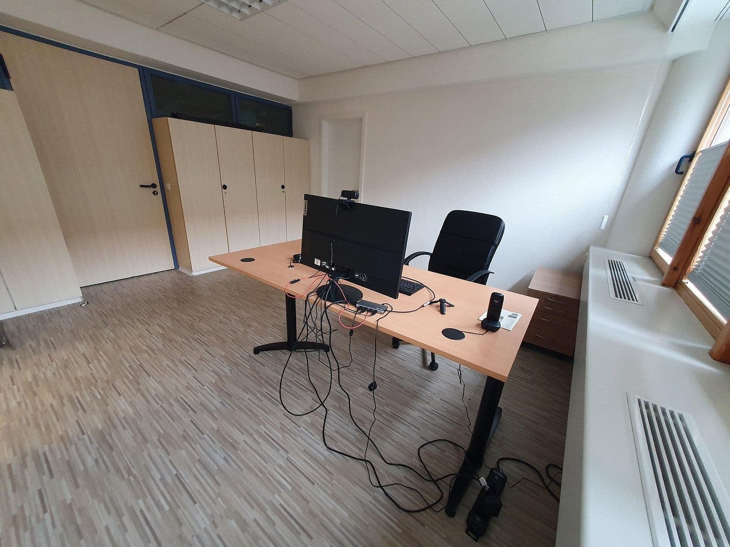 Pronájem kanceláře 54 m², Kiel, Šlesvicko-Holštýnsko Pronájem kanceláře 54 m², Kiel, Šlesvicko-Holštýnsko