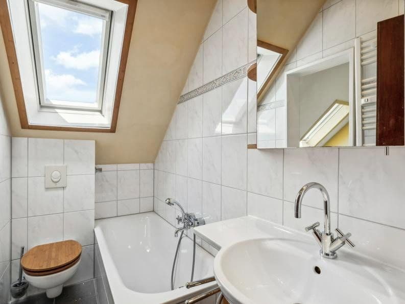 Pronájem bytu 2+1 33 m², Hufelandstr. 15, Essen, Severní Porýní-Vestfálsko Pronájem bytu 2+1 33 m², Hufelandstr. 15, Essen, Severní Porýní-Vestfálsko