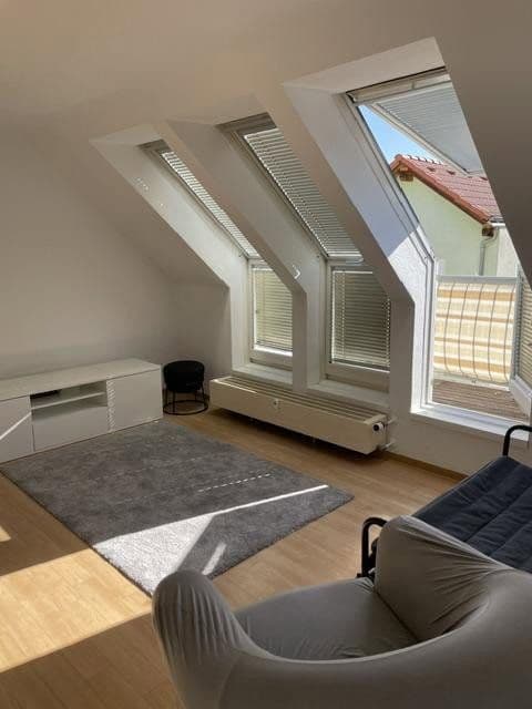 Pronájem bytu 1+1 48 m², Weinstraße Nord 44, Bad Dürkheim, Porýní-Falc Pronájem bytu 1+1 48 m², Weinstraße Nord 44, Bad Dürkheim, Porýní-Falc