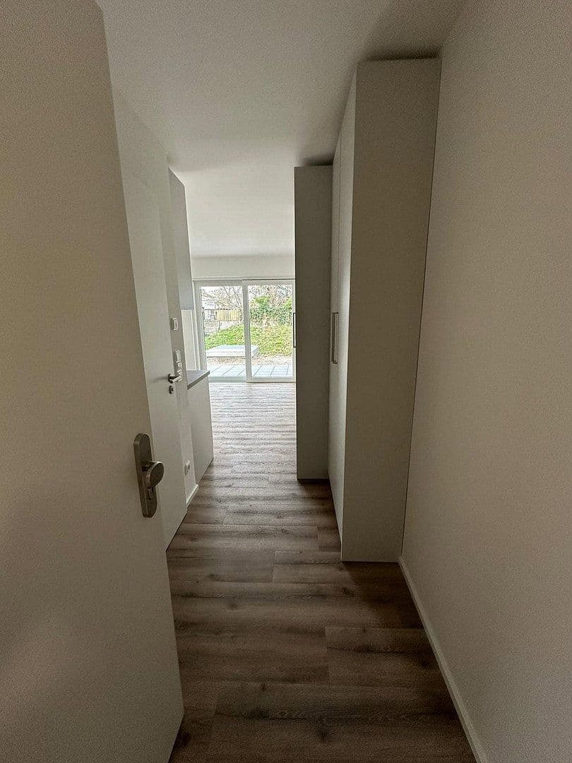 Pronájem bytu 1+1 35 m², Schleißheimerstrasse 433, München - Am Hart, Bavorsko Pronájem bytu 1+1 35 m², Schleißheimerstrasse 433, München - Am Hart, Bavorsko