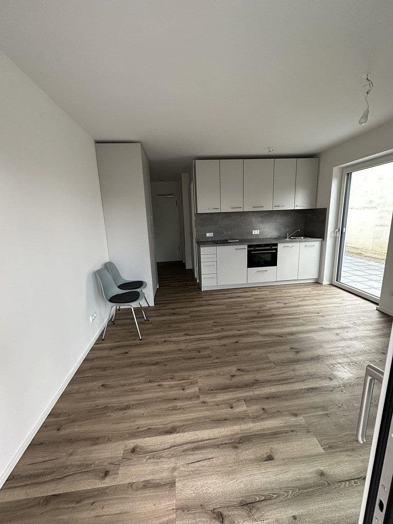 Pronájem bytu 1+1 35 m², Schleißheimerstrasse 433, München - Am Hart, Bavorsko Pronájem bytu 1+1 35 m², Schleißheimerstrasse 433, München - Am Hart, Bavorsko