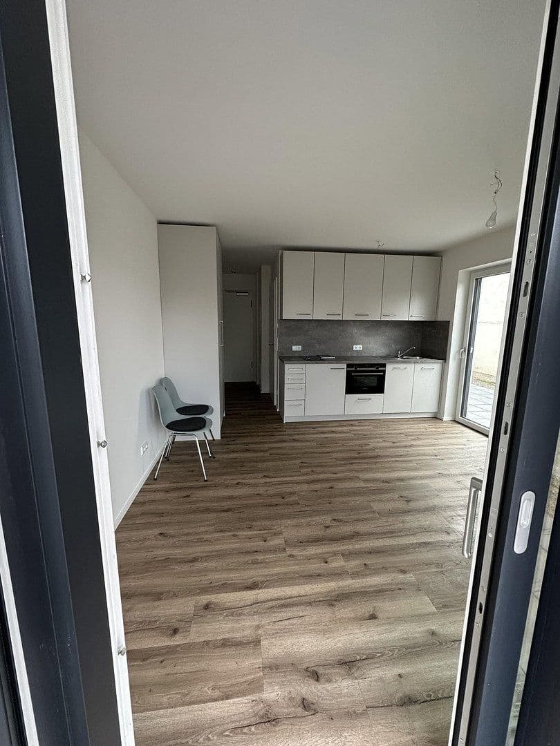 Pronájem bytu 1+1 35 m², Schleißheimerstrasse 433, München - Am Hart, Bavorsko Pronájem bytu 1+1 35 m², Schleißheimerstrasse 433, München - Am Hart, Bavorsko