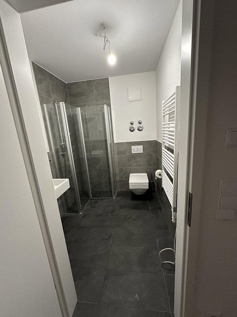 Pronájem bytu 1+1 35 m², Schleißheimerstrasse 433, München - Am Hart, Bavorsko Pronájem bytu 1+1 35 m², Schleißheimerstrasse 433, München - Am Hart, Bavorsko