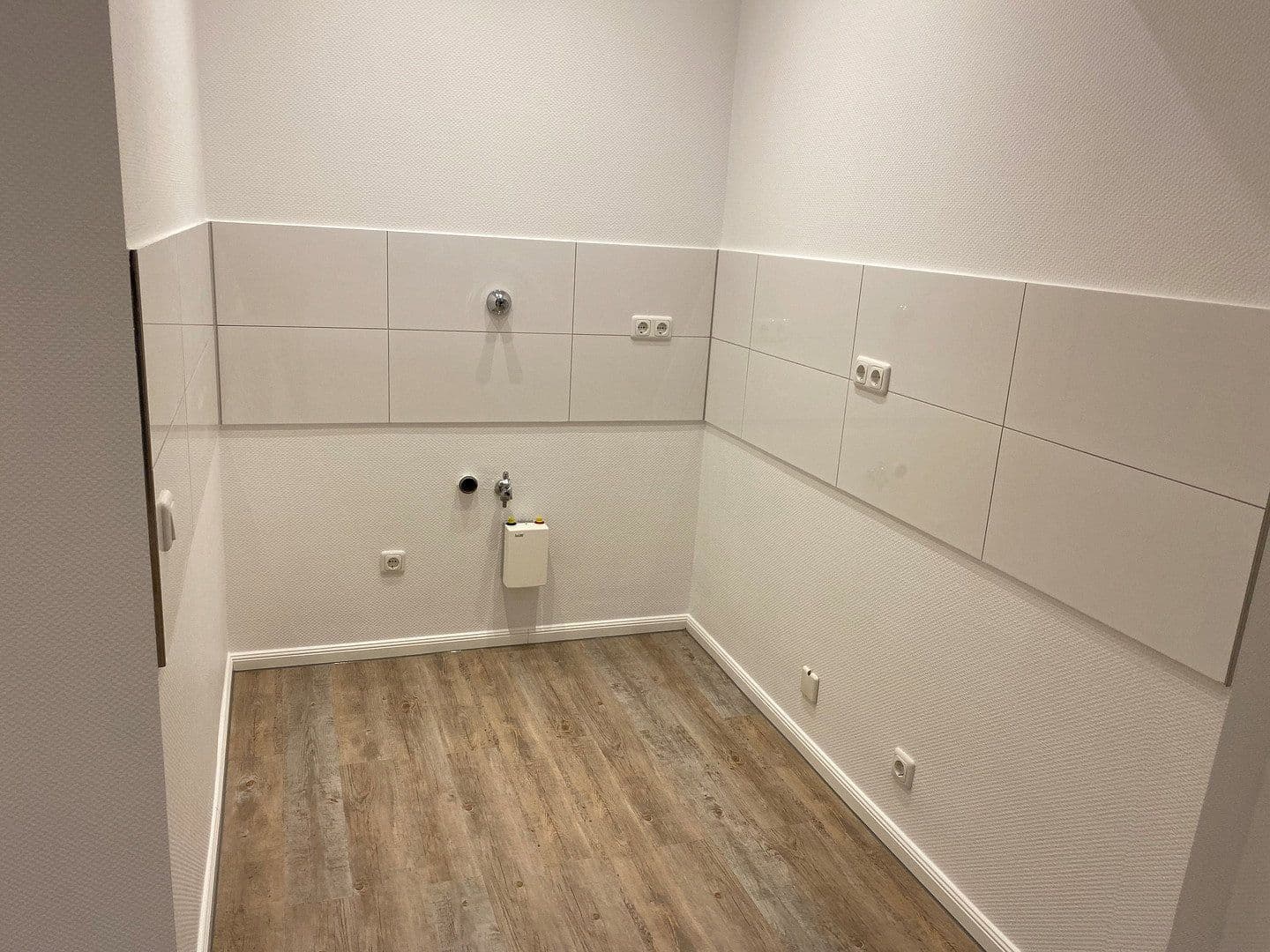 Pronájem bytu 1+1 39 m², Hochemmericher Straße 64, Duisburg, Severní Porýní-Vestfálsko Pronájem bytu 1+1 39 m², Hochemmericher Straße 64, Duisburg, Severní Porýní-Vestfálsko