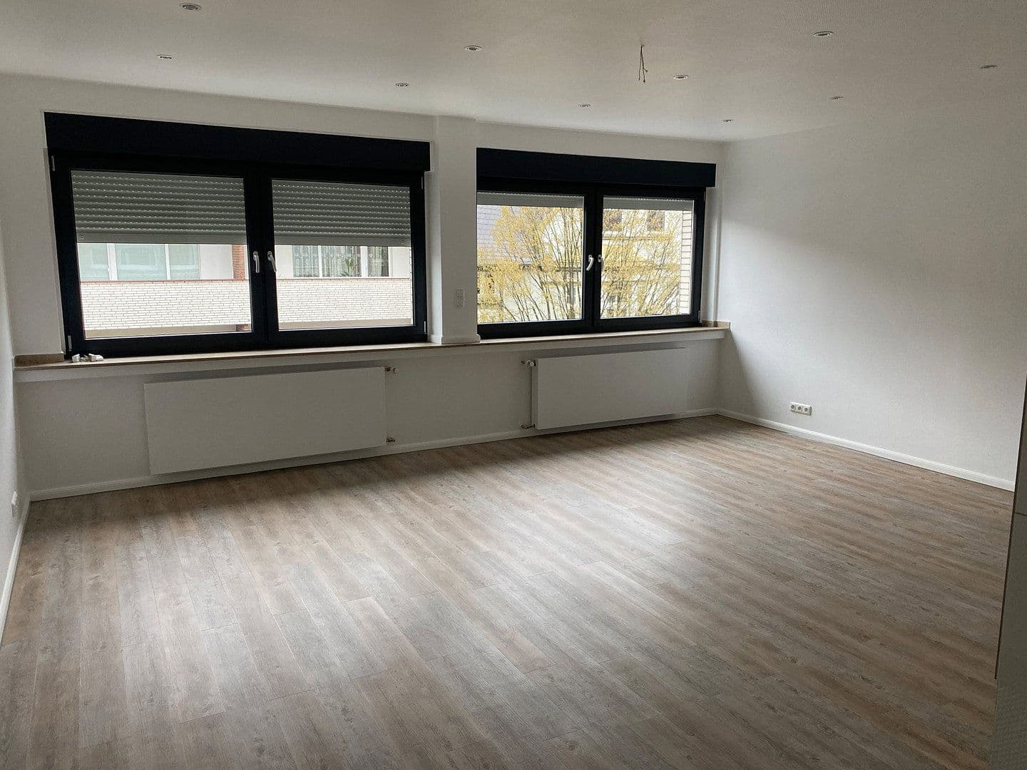Pronájem bytu 1+1 39 m², Hochemmericher Straße 64, Duisburg, Severní Porýní-Vestfálsko Pronájem bytu 1+1 39 m², Hochemmericher Straße 64, Duisburg, Severní Porýní-Vestfálsko