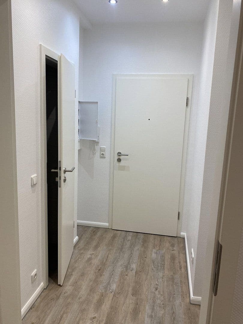 Pronájem bytu 1+1 39 m², Hochemmericher Straße 64, Duisburg, Severní Porýní-Vestfálsko Pronájem bytu 1+1 39 m², Hochemmericher Straße 64, Duisburg, Severní Porýní-Vestfálsko
