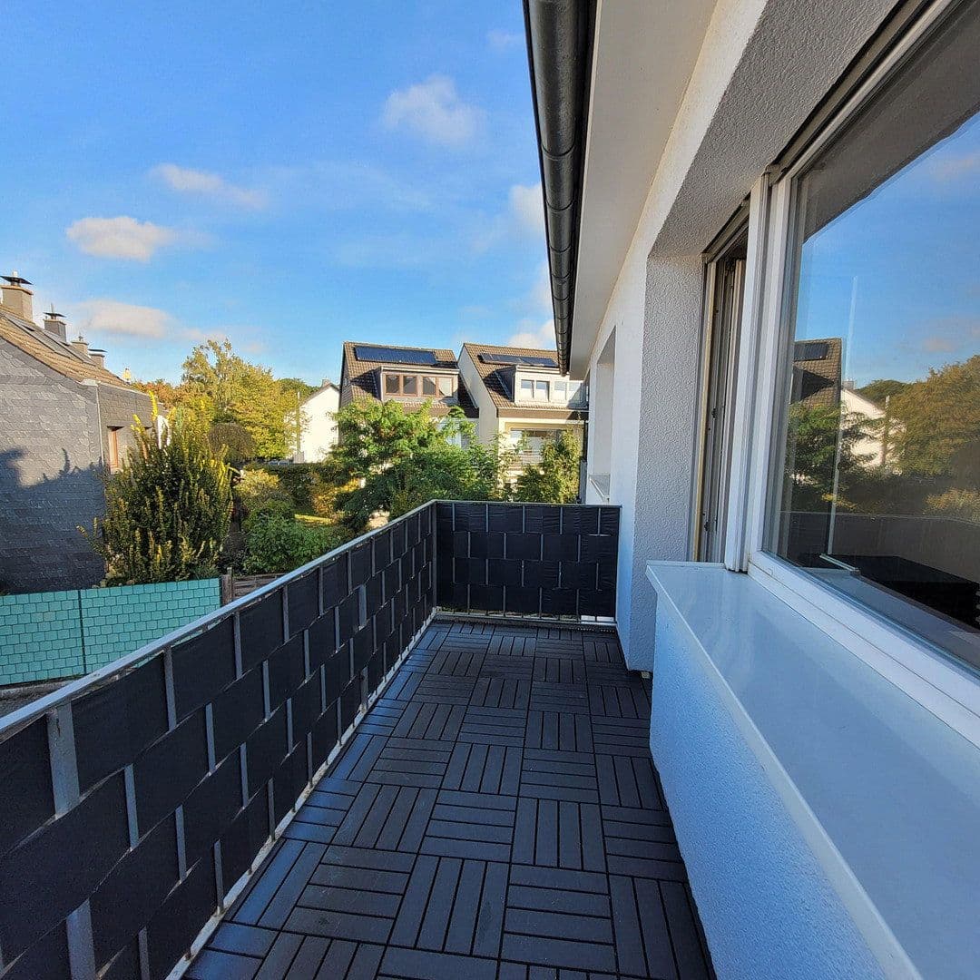 Pronájem bytu 2+1 53 m², Bergisch Gladbach, Severní Porýní-Vestfálsko Pronájem bytu 2+1 53 m², Bergisch Gladbach, Severní Porýní-Vestfálsko