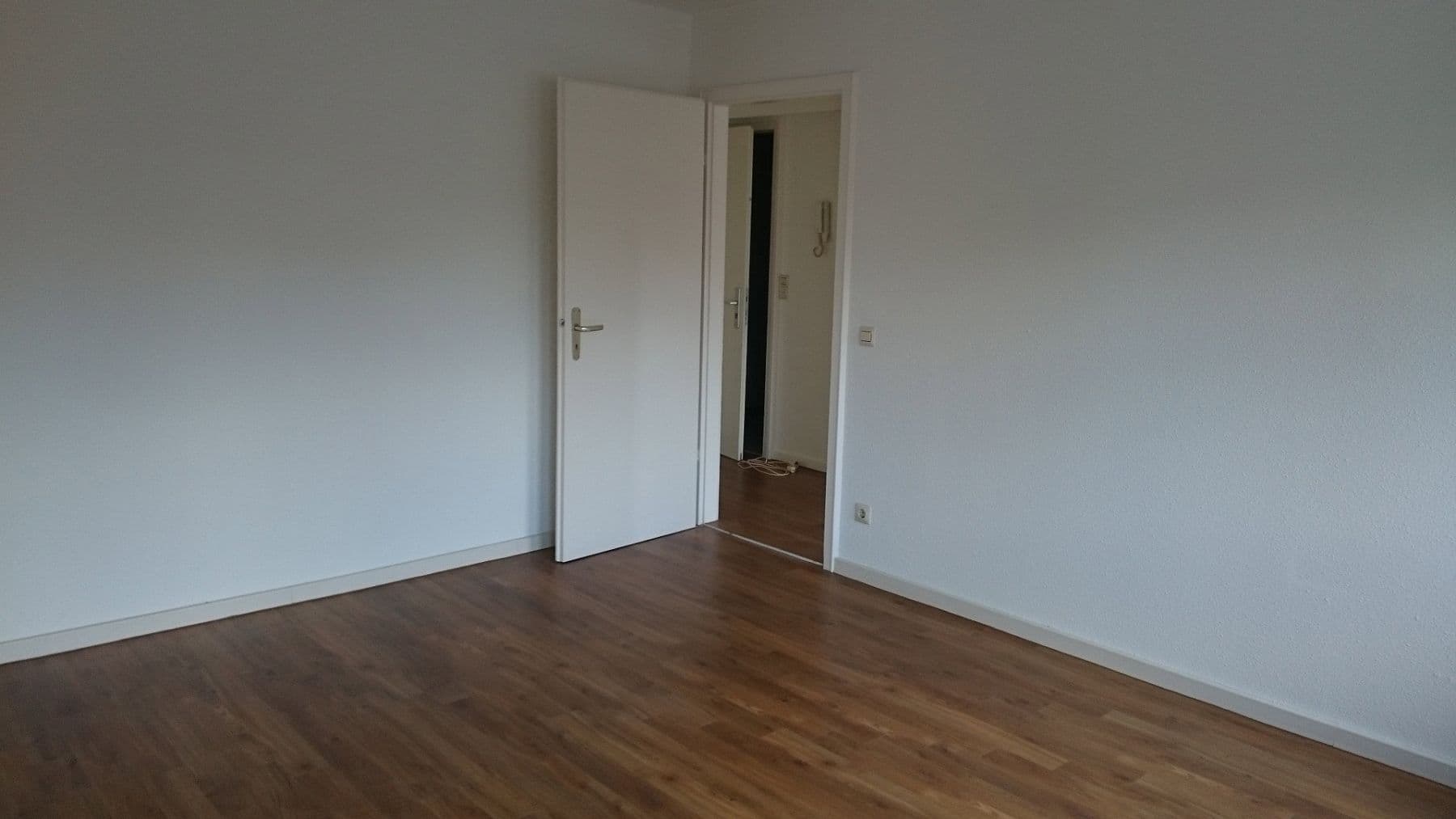 Pronájem bytu 2+1 60 m², Tuttlingen, Bádensko-Württembersko Pronájem bytu 2+1 60 m², Tuttlingen, Bádensko-Württembersko