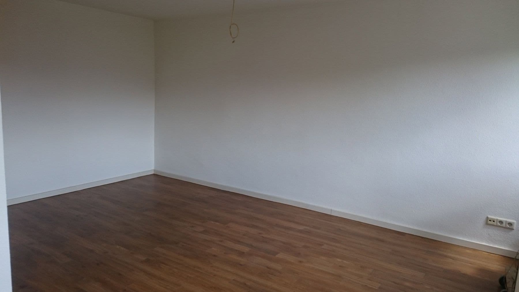 Pronájem bytu 2+1 60 m², Tuttlingen, Bádensko-Württembersko Pronájem bytu 2+1 60 m², Tuttlingen, Bádensko-Württembersko