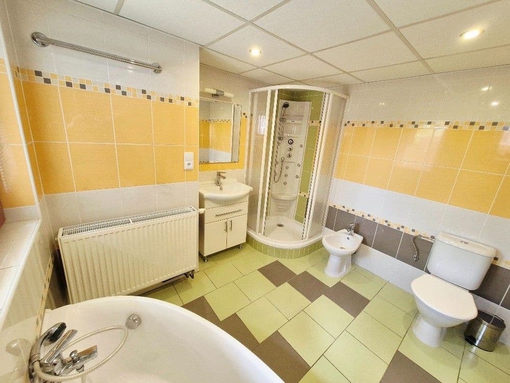 Prodej domu 130 m², pozemek 438 m², Třebízského, Chomutov, Ústecký kraj Prodej domu 130 m², pozemek 438 m², Třebízského, Chomutov, Ústecký kraj