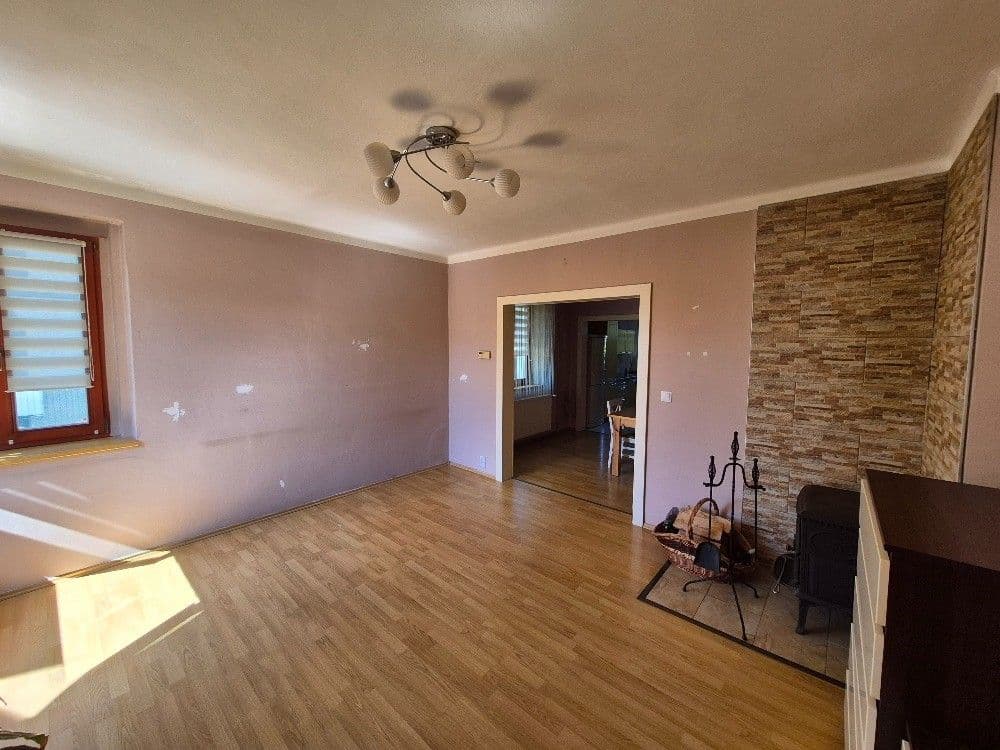 Prodej domu 130 m², pozemek 438 m², Třebízského, Chomutov, Ústecký kraj Prodej domu 130 m², pozemek 438 m², Třebízského, Chomutov, Ústecký kraj