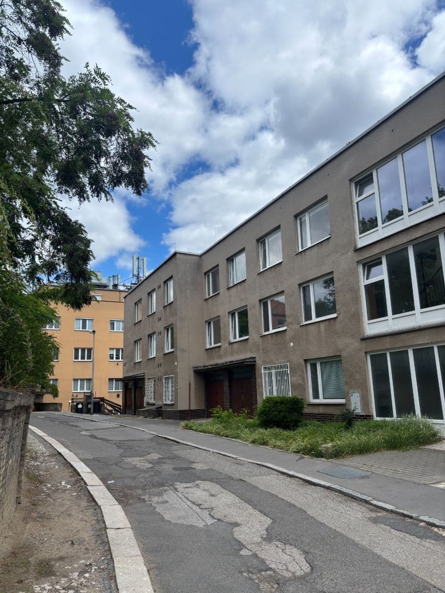 Prodej bytu 4+kk 64 m², U Dvou srpů, Praha, Praha Prodej bytu 4+kk 64 m², U Dvou srpů, Praha, Praha