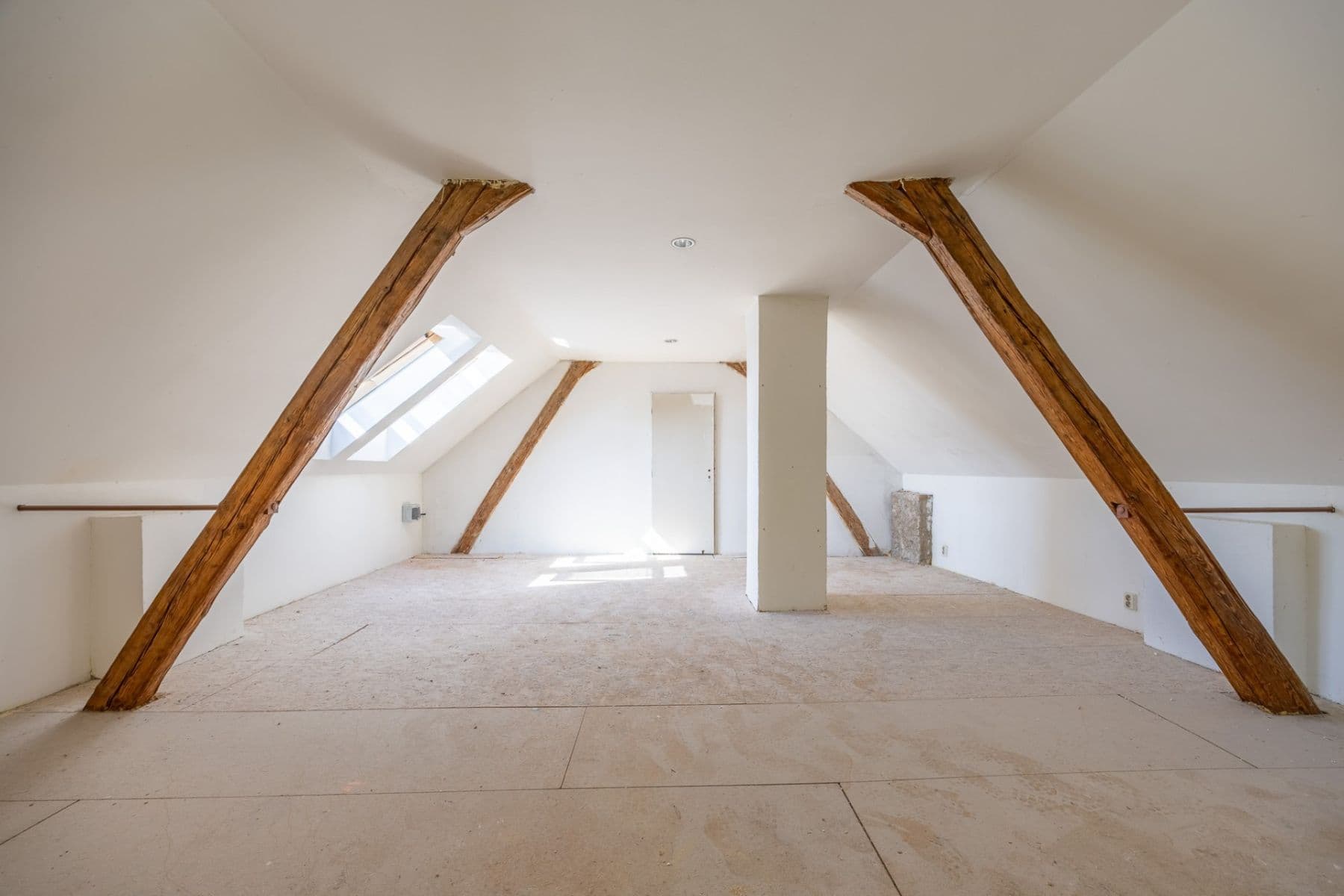 Prodej domu 120 m², pozemek 483 m², Chožov, Ústecký kraj Prodej domu 120 m², pozemek 483 m², Chožov, Ústecký kraj