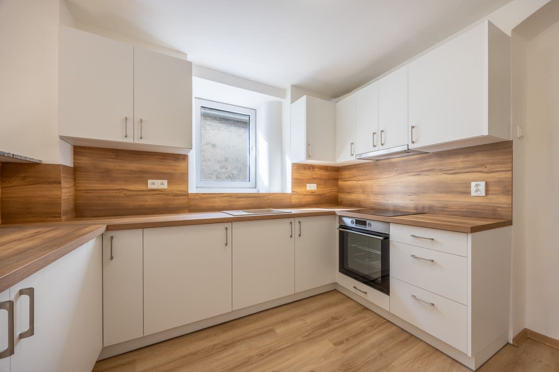 Prodej domu 120 m², pozemek 483 m², Chožov, Ústecký kraj Prodej domu 120 m², pozemek 483 m², Chožov, Ústecký kraj