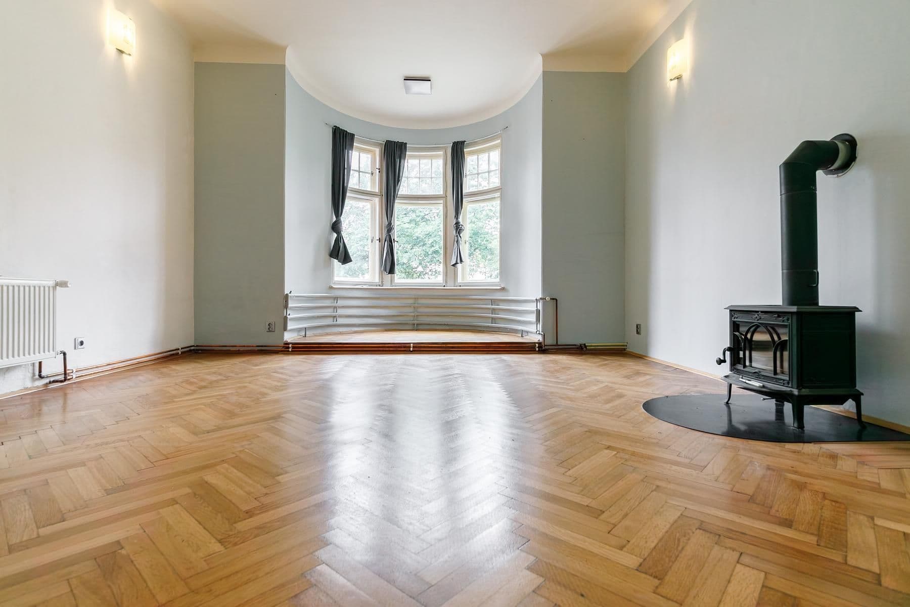 Prodej bytu 1+1 51 m², Klášterní, Liberec, Praha Prodej bytu 1+1 51 m², Klášterní, Liberec, Praha